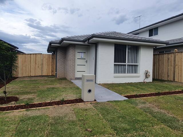 KarenAirBuddy gallery image 4