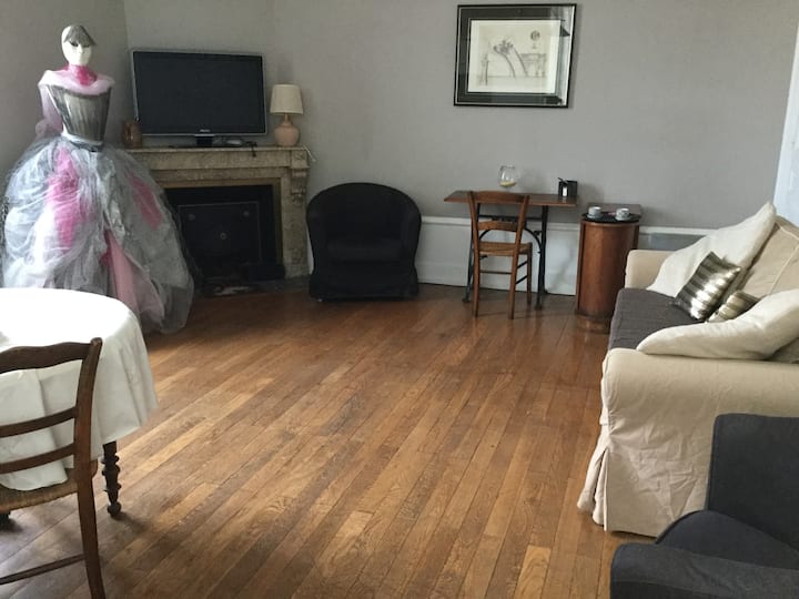 Appartement Indépendant  4 Pers. + Lit D' Enfant - Aeropuerto Lyon Saint Exupery (LYS)