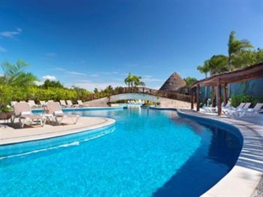 Pool and ocean front