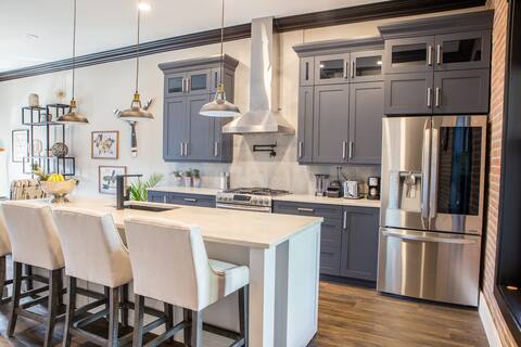 Downtown Luxury Award Winning Private Condo