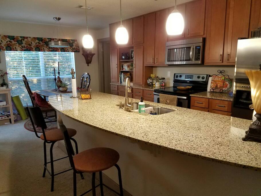 Fully equipped kitchen