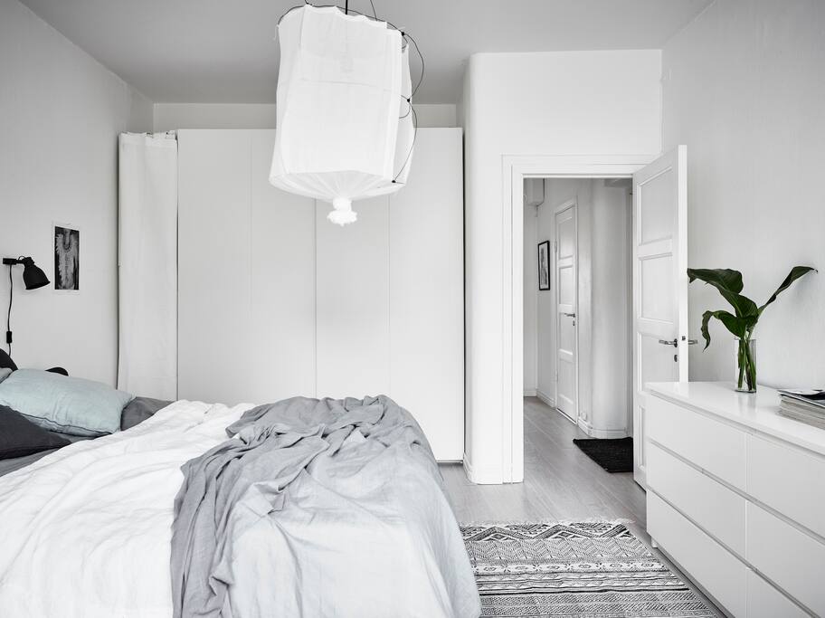 Bedroom - differences with furniture may occur