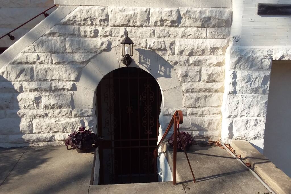Private Entrance