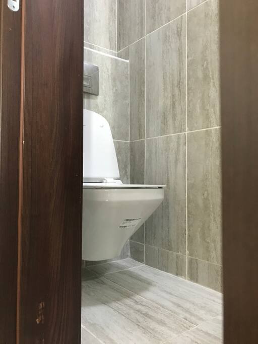 Guest Washroom