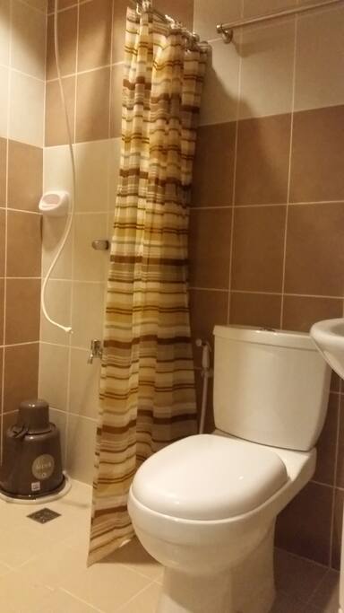 Toilet and Bath of Room No. 1
(Hot&Cold Shower)