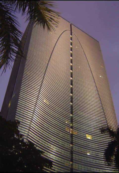 Top Airbnb: Awesome 2 Bedrooms 2 Bathrooms @ Brickell in Miami