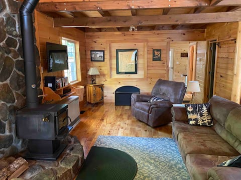 Deer Wood Cabin - Nestled in Nature