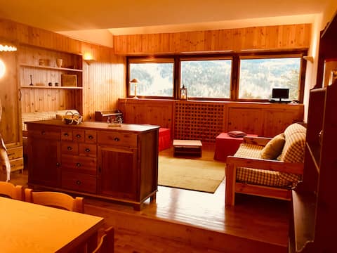 Cozy loft with magnificent views of the slopes