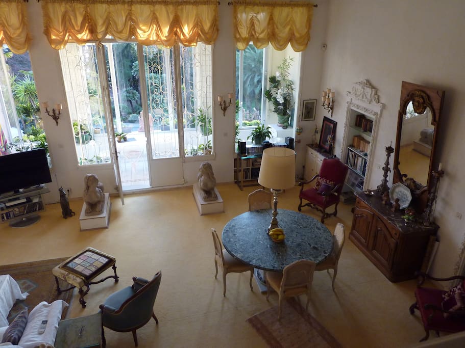 De la mezzanine, vue sur living room, véranda et le Parc