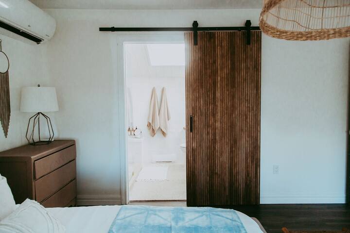 Beautiful Bohemian Family Dream Home gallery image 3