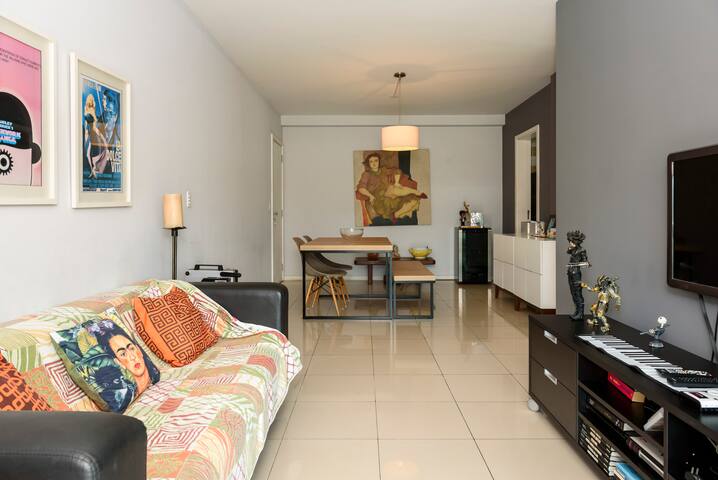 Walking Distance to Olympic Center