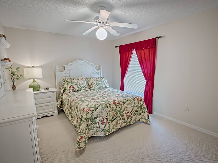 Guest bedroom 2
