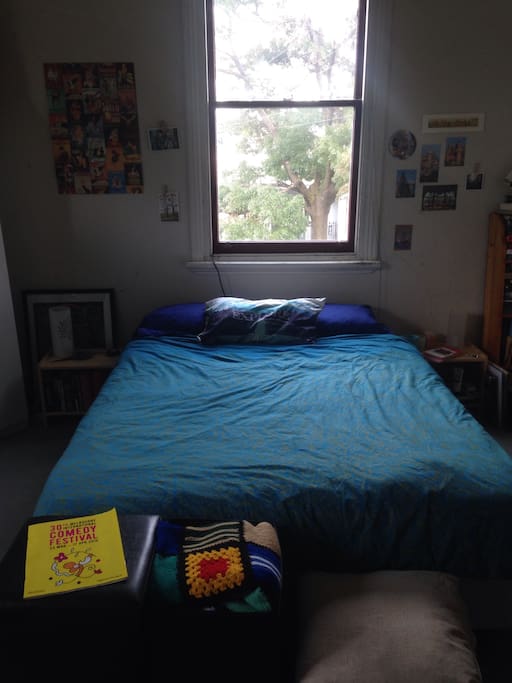 Queen size bed