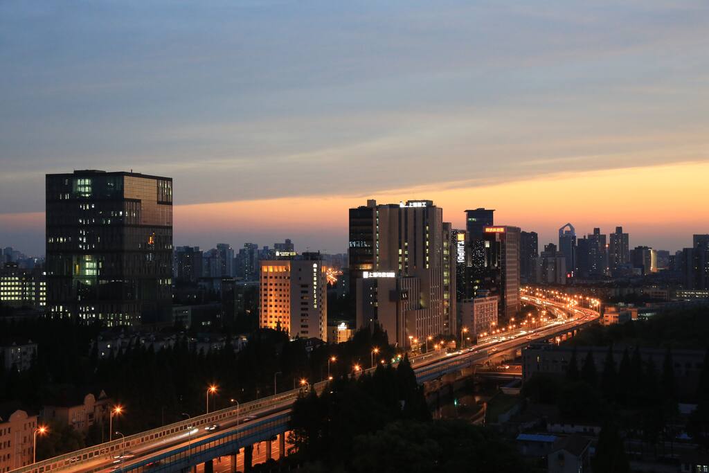 市景
City View (West)
