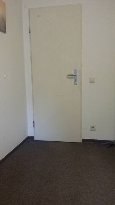 Spacious room. Space for 1 floor matress