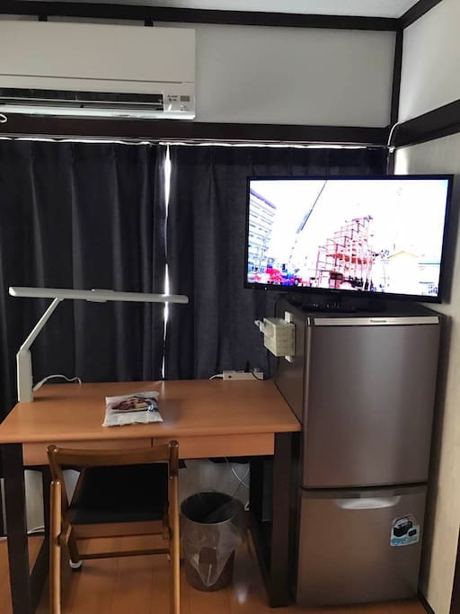 TV2 & Big Desk with super big LED light