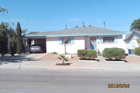 Safe, Comfy Centrally-Located 3br Home