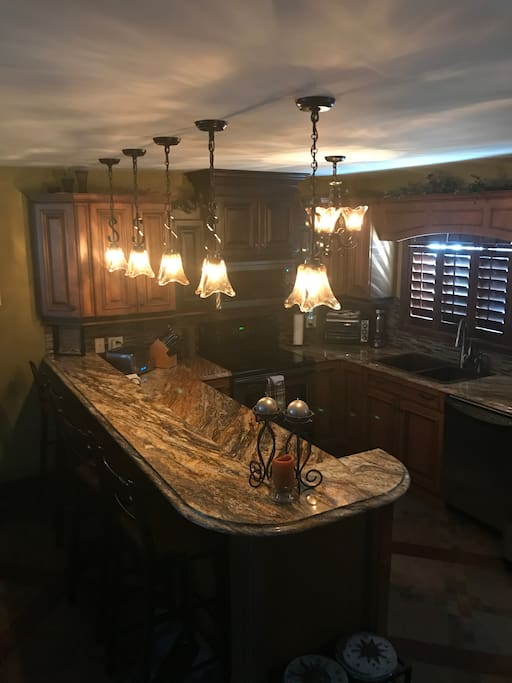 Full Kitchen