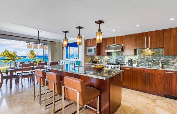 Maui Resort Rentals: Honua Kai Hokulani 202 gallery image 4