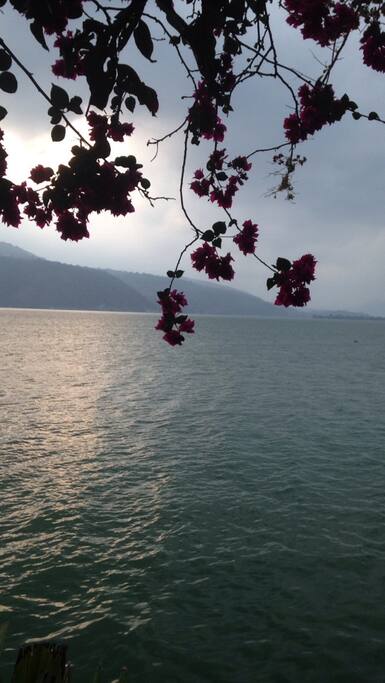 Vista al lago