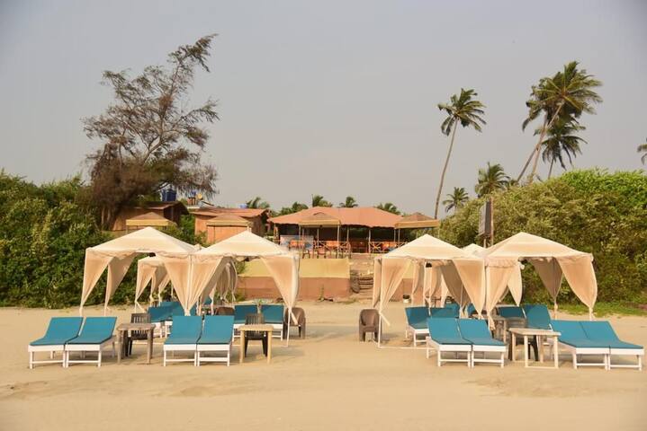 3 Rooms right on arambol beach
