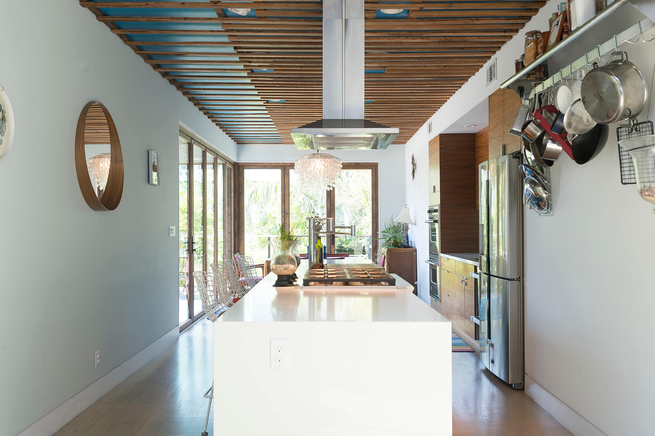 Home in San Francisco · ★4.94 · 3 bedrooms · 4 beds · 2 baths - Image 9