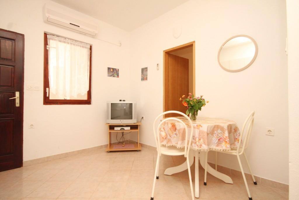 Dining room, Surface: 9 m²