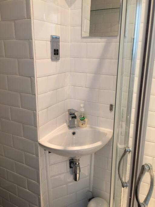 En-Suite sink