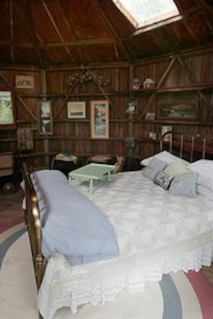 Interior of Prairie Hideaway Cabin which can be rented with the Longspur