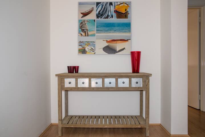 Mandurah Town house 5 min.walk to foreshore gallery image 3