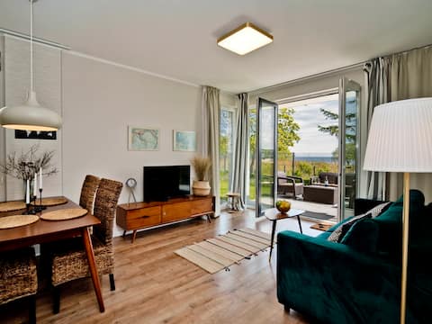 BlueApartPL Comfy apartment with a garden A2