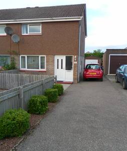 (Double) room available in Drakies