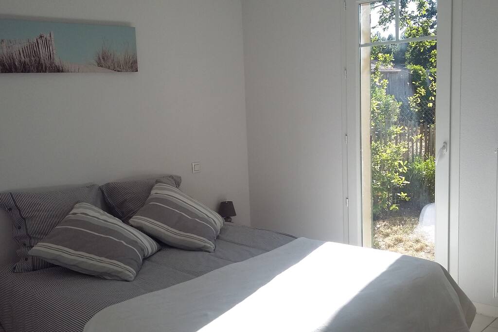 Chambre indépendante avec lit en 160