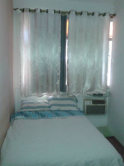 cama box, ar condicionado, janela