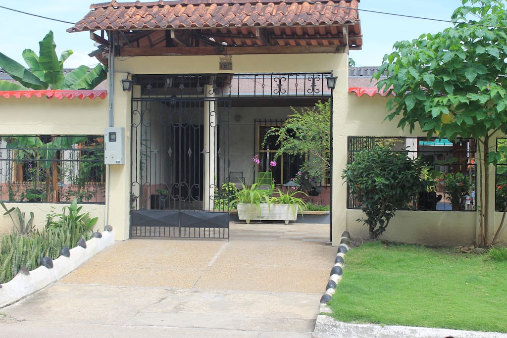 House Nora and Alejo