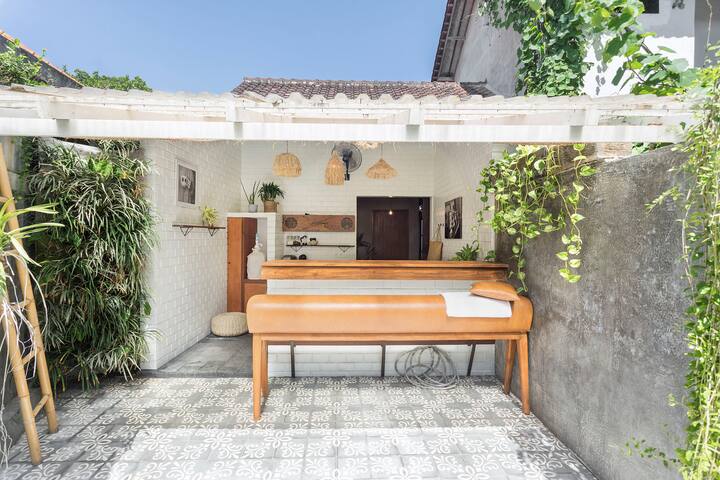 THE UNIQUE by concrete love - 700m to the beach!!!