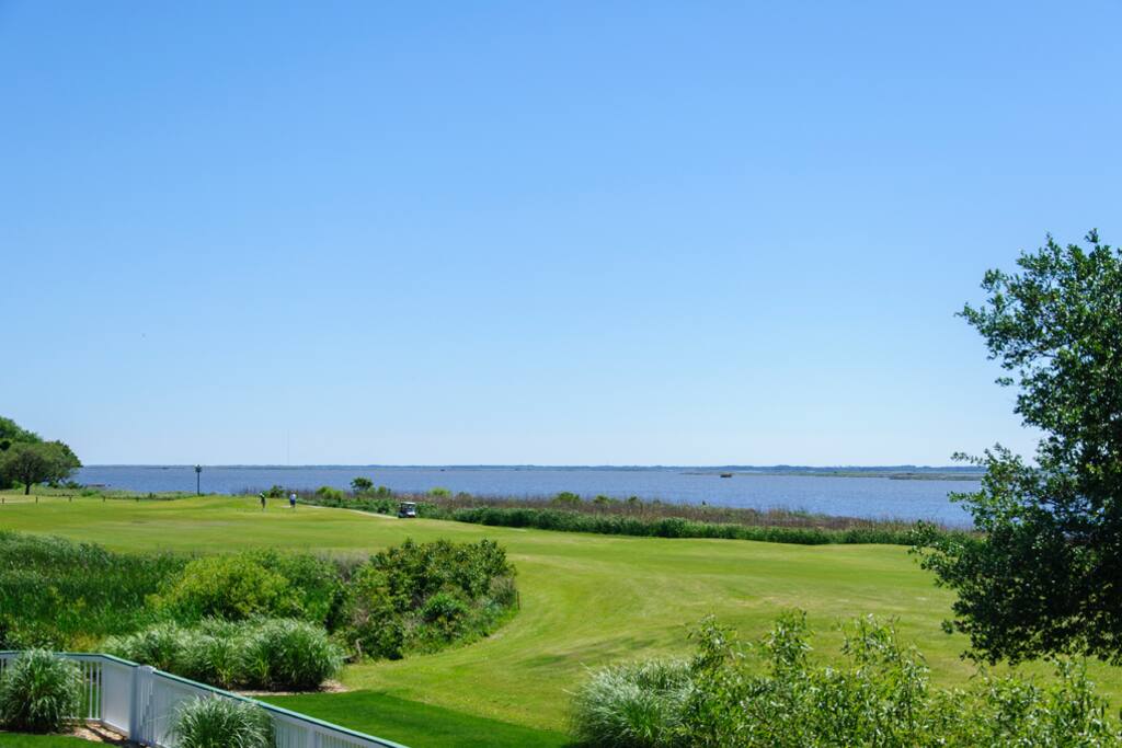CC114: Y7 Fairways & Sunsets | Top Level Deck View