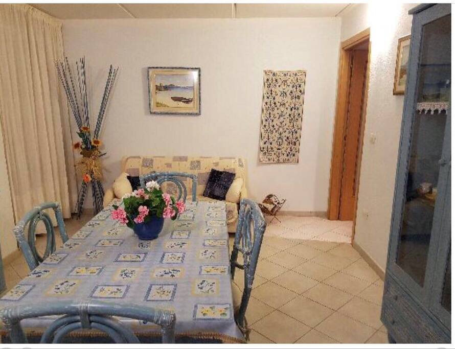 Sala pranzo, tv e relax