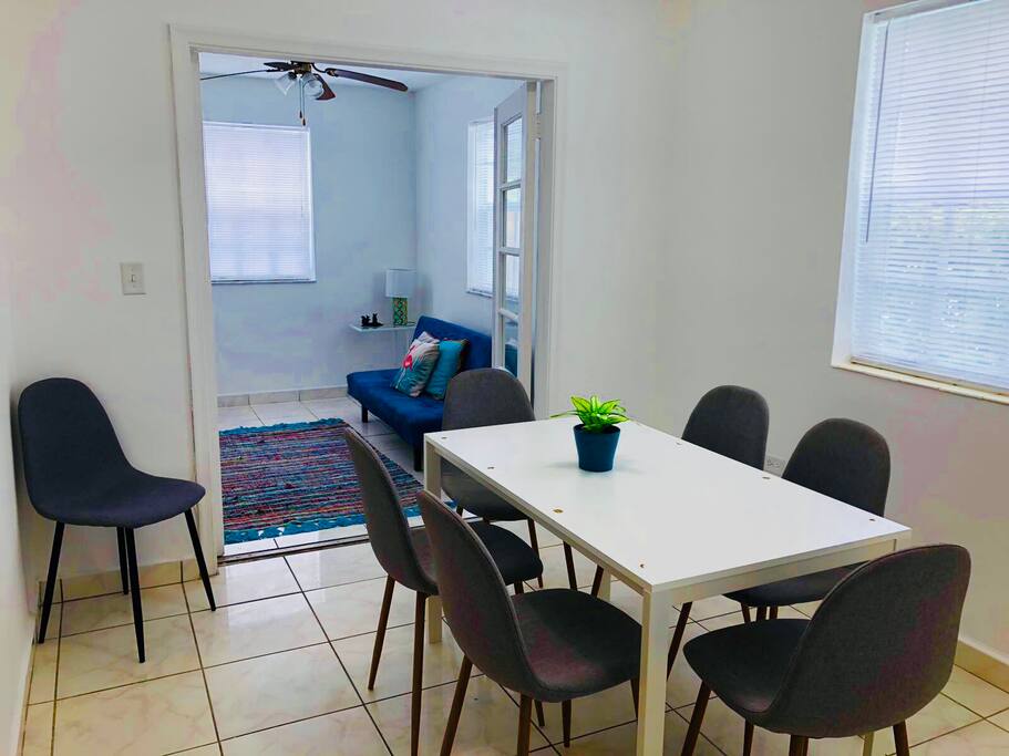 Dining room lots on natural light