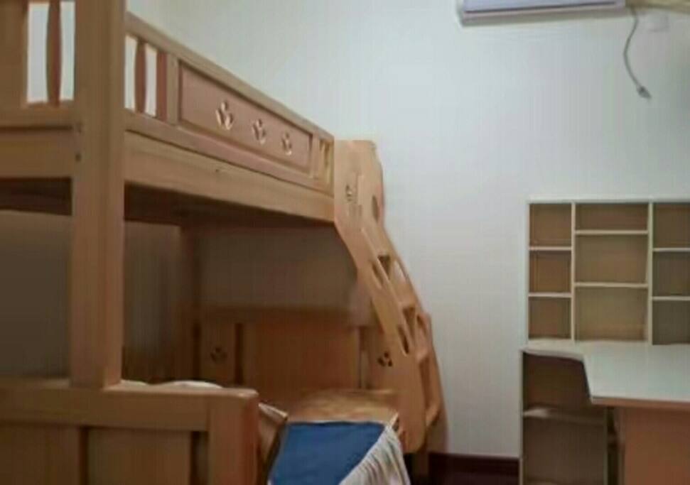 次卧