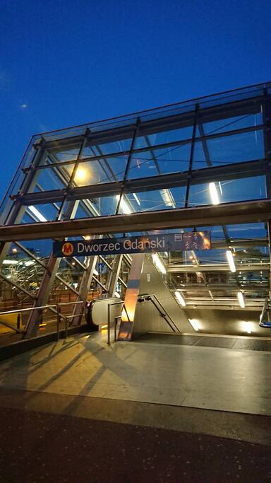 Nearby Metro station