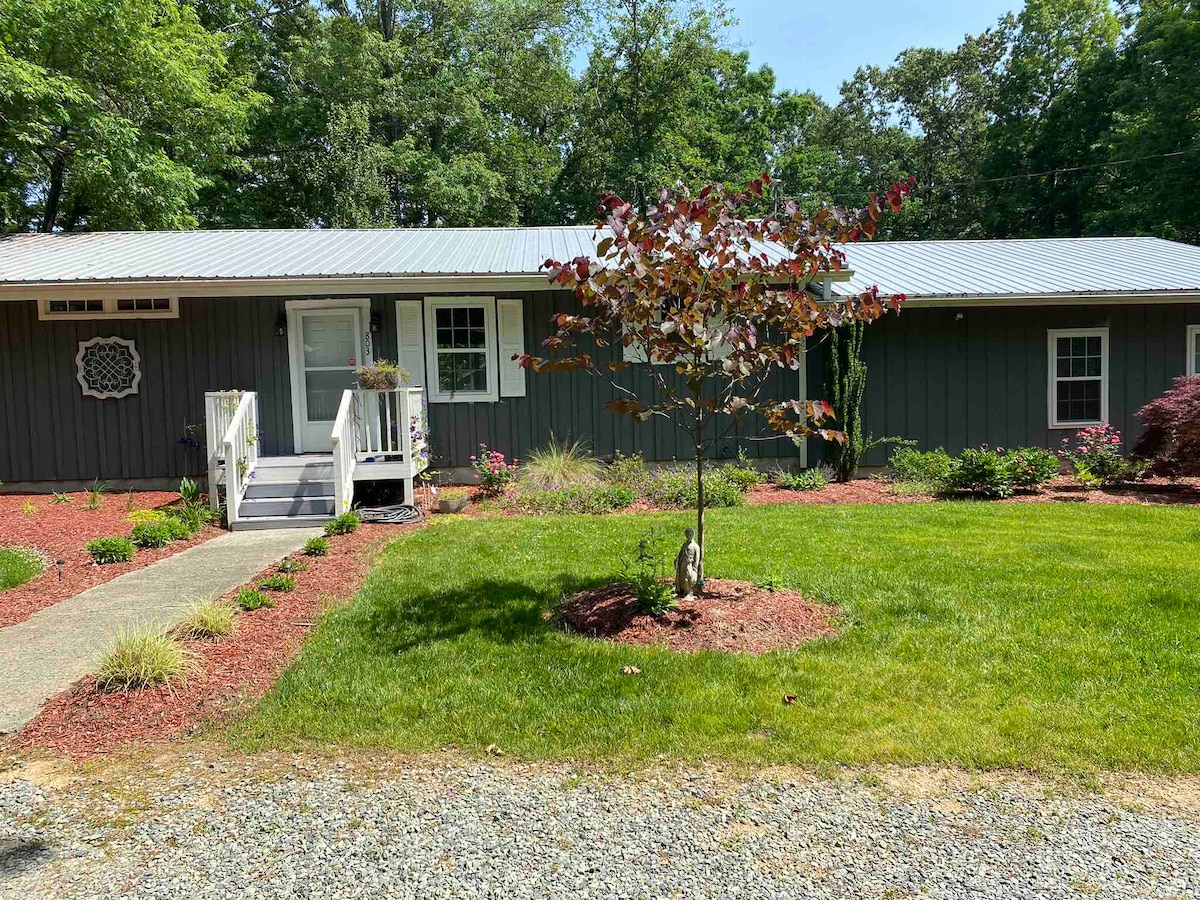 Cozy Country Home near UNC/Duke,hospitals,sports Houses for Rent in