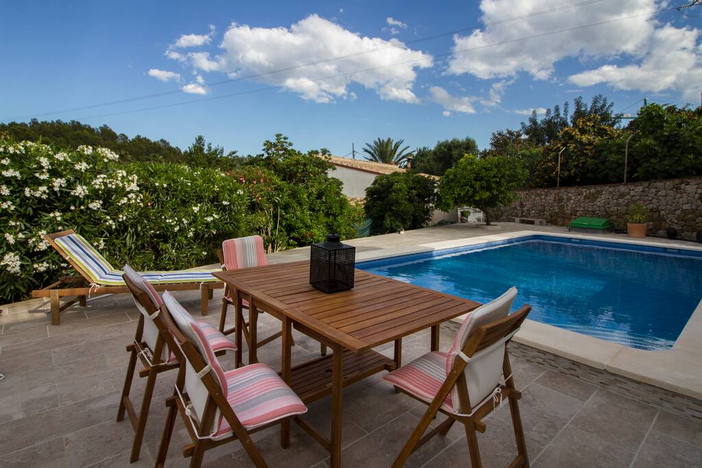 Dine by the pool
