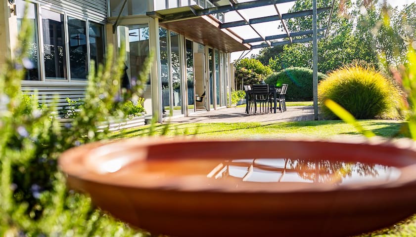 Kanangra: Beautiful Views…. beautiful home