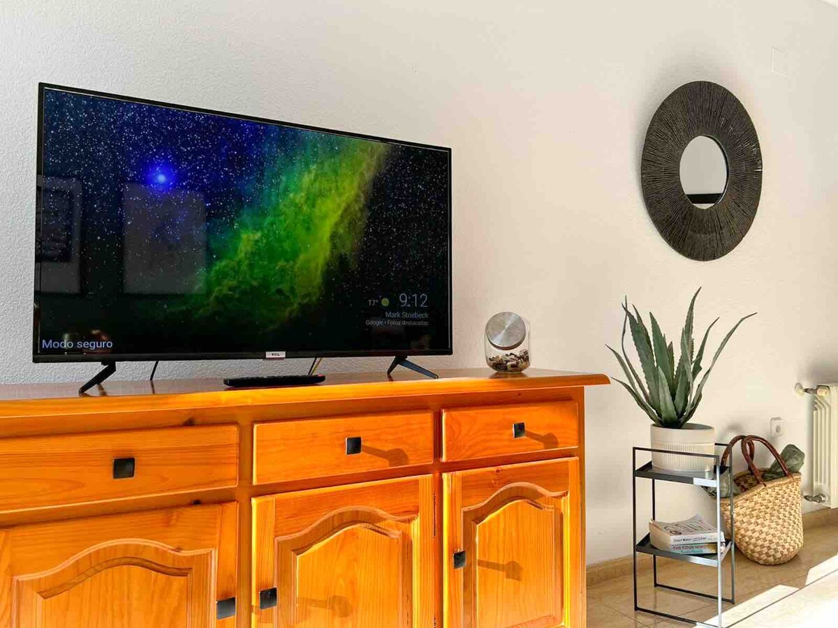 Propriété Airbnb réussie: TOP! 5 Star Rating, Big pool & International TV à L'alfàs Del Pi