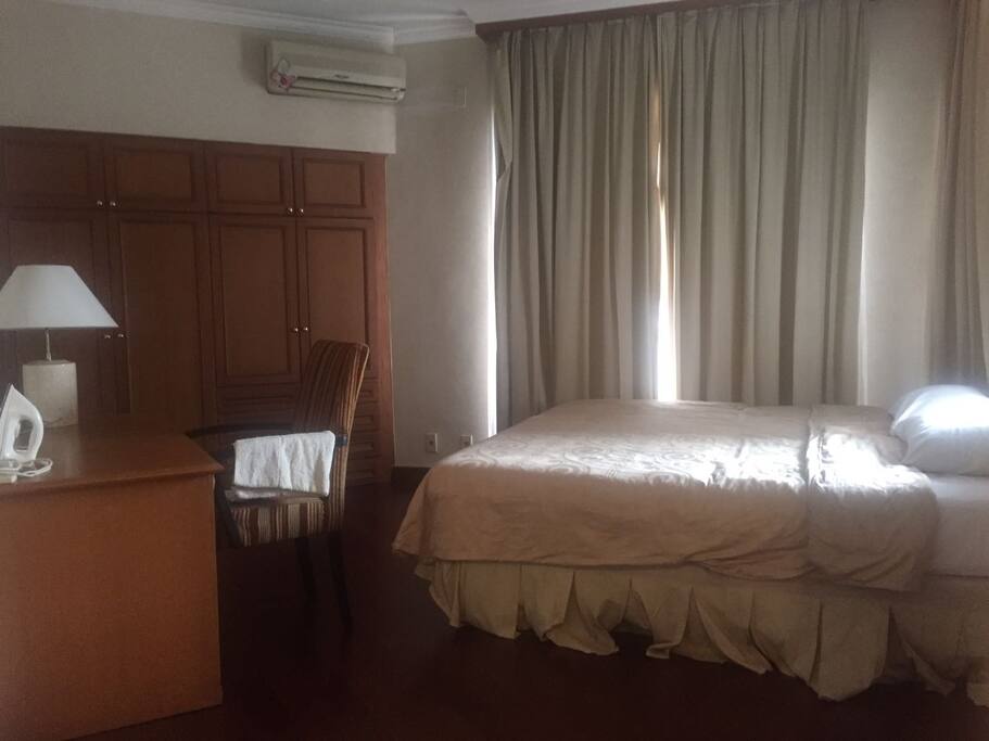 Comfy Private Bedrooms for your Holiday and Business Trip