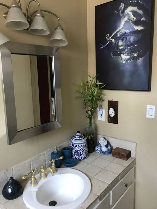 Full bathroom