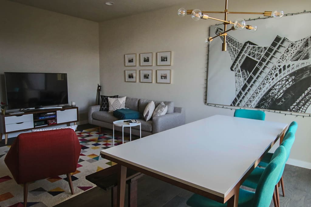 Living room/dining room