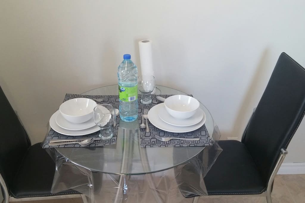 The cute dinning table.