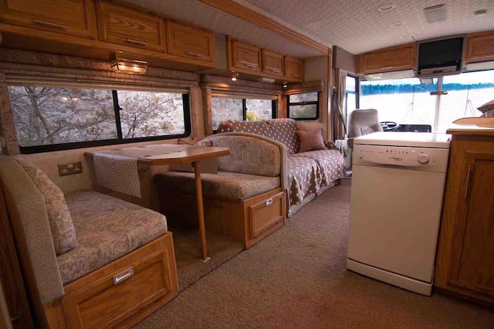 Rv In Garden; Hot Tub/sauna, Stunning Speyside… - Aberdeenshire
